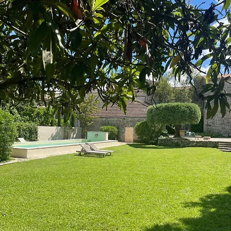 Maison De Charme En Provence Сasa de vacaciones